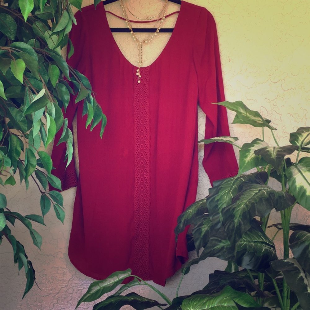 Long sleeve flowy read dress